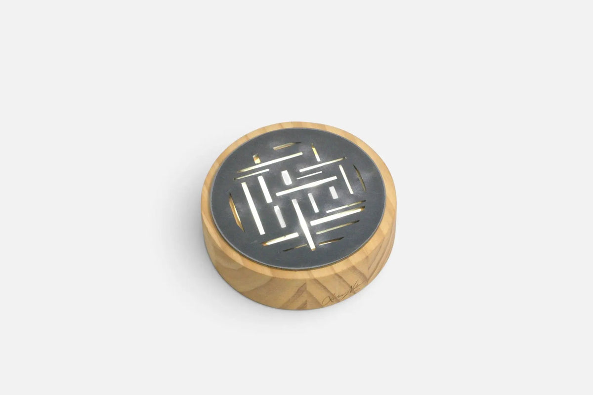 #Essence_pin 
#Motif_traits